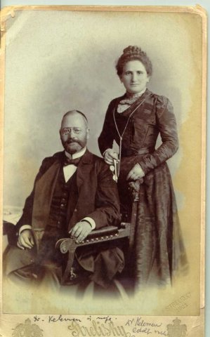 Dr. Kelemen Adolf fogarasi rabbi és neje (Forrás: MZSL)
